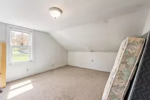 215 N Main St, Orange, MA 01364 - Photo 22