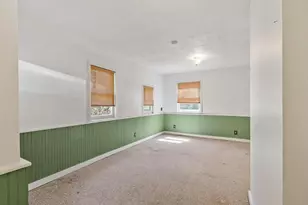 215 N Main St, Orange, MA 01364 - Photo 14