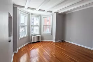 4 Commonwealth Ct, Boston, MA 02135 - Photo 2