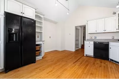512 East Broadway, Boston, MA 02127 - Photo 20