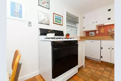 40 Dunster Rd, Framingham, MA 01702 - Photo 10
