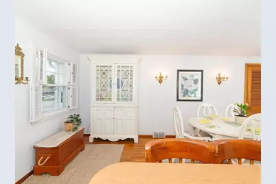 40 Dunster Rd, Framingham, MA 01702 - Photo 4