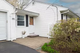 40 Dunster Rd, Framingham, MA 01702 - Photo 2