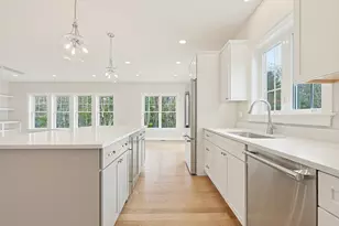 889 Maple St, Mansfield, MA 02048 - Photo 12