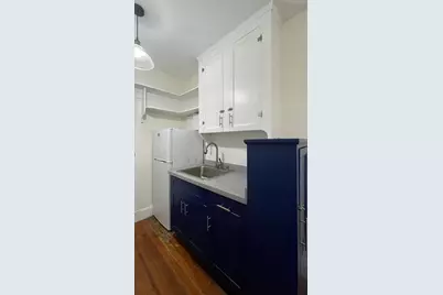 6 Washington Ave. #11, Cambridge, MA 02140 - Photo 4