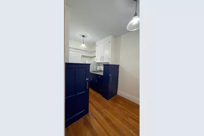 6 Washington Ave. #11, Cambridge, MA 02140 - Photo 2