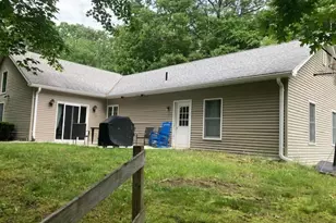 74 N Hatfield Rd, Hatfield, MA 01038 - Photo 4
