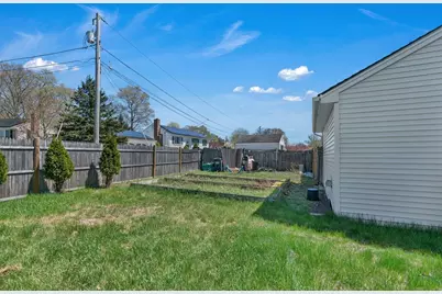 8 Park Cir, Attleboro, MA 02703 - Photo 28