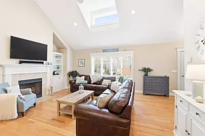 140 Pheasant Hill Cir, Barnstable, MA 02635 - Photo 8