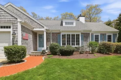 140 Pheasant Hill Cir, Barnstable, MA 02635 - Photo 2