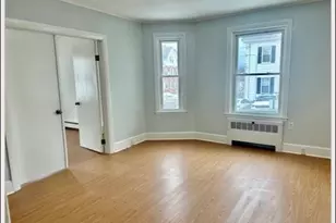 187 White St, Lowell, MA 01854 - Photo 10