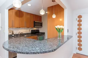 64 Main St, Stoneham, MA 02180 - Photo 6