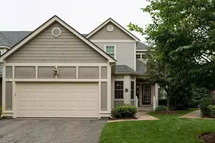 68 Charles Ct, Southborough, MA 01772 - Photo 2