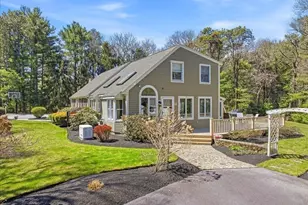 12 Salt Marsh Ln, Wareham, MA 02571 - Photo 2