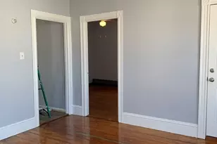 110 Capital St, Pawtucket, RI 02860 - Photo 8