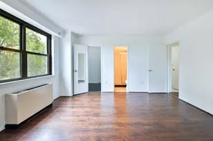 6 Whittier Pl, Boston, MA 02114 - Photo 8