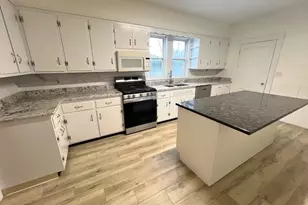 44 Capitol St, Watertown, MA 02472 - Photo 2