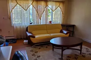 1696 Liberty St, Braintree, MA 02184 - Photo 4