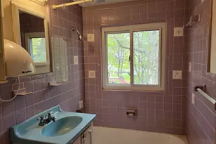 28 Dodge Rd, Boston, MA 02136 - Photo 10