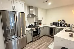 9 Douglas St, Boston, MA 02127 - Photo 6