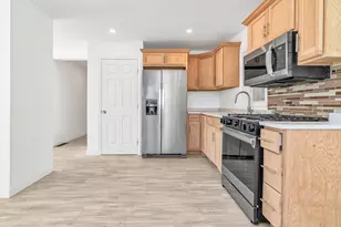 70 Marston St, Lawrence, MA 01841 - Photo 14