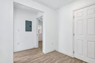70 Marston St, Lawrence, MA 01841 - Photo 32