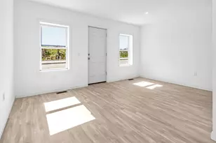 70 Marston St, Lawrence, MA 01841 - Photo 12