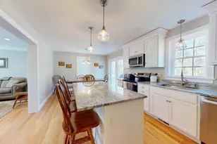 287 Wareham, Middleborough, MA 02346 - Photo 6