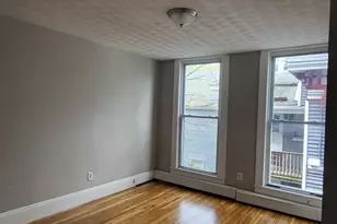 318 Pawtucket St, Lowell, MA 01854 - Photo 16