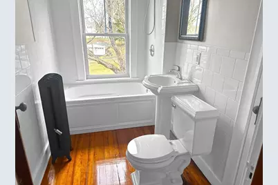 183 Pleasant St, Grafton, MA 01560 - Photo 6