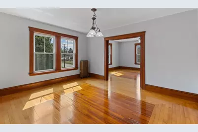 183 Pleasant St, Grafton, MA 01560 - Photo 10