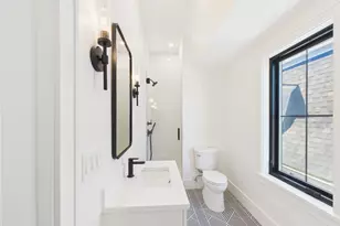 244 L St, Boston, MA 02127 - Photo 24