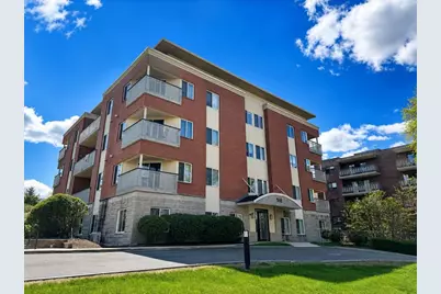 310 Hammond Pond Pkwy #401, Brookline, MA 02467 - Photo 1