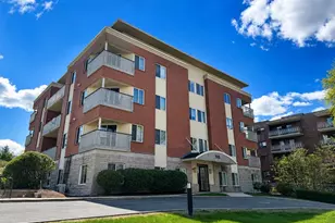 310 Hammond Pond Pkwy, Brookline, MA 02467 - Photo 1