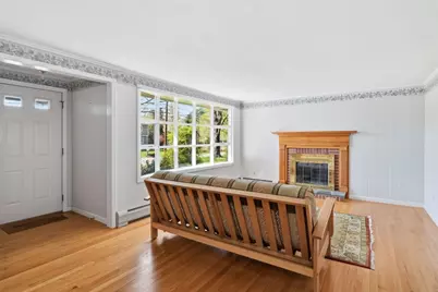 7 Dragon Circle, Easthampton, MA 01027 - Photo 4