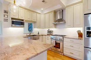 17 Hammond St, Somerville, MA 02143 - Photo 4