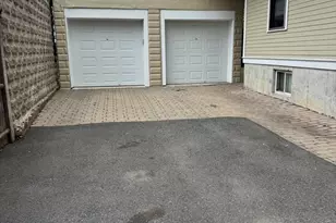 17 Hammond St, Somerville, MA 02143 - Photo 2