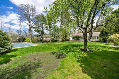 3 Proctor St, Manchester by the Sea, MA 01944 - Photo 8