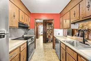 1080 Locust, Raynham, MA 02767 - Photo 18