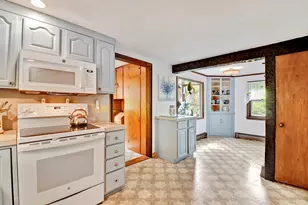 31 Spring St, Lunenburg, MA 01462 - Photo 14