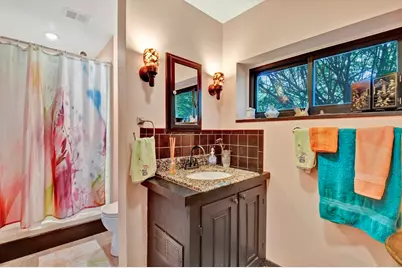 31 Spring St, Lunenburg, MA 01462 - Photo 32