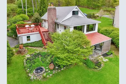 31 Spring St, Lunenburg, MA 01462 - Photo 4