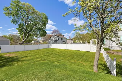 41 Washington St #1, Franklin, MA 02038 - Photo 2