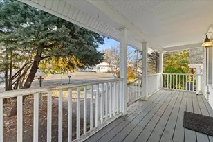 1496 Riverside Ave, Somerset, MA 02726 - Photo 10
