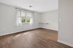 162 Oak St, Taunton, MA 02780 - Photo 8