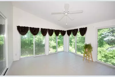 9 Breezy Point Rd, Acton, MA 01720 - Photo 22
