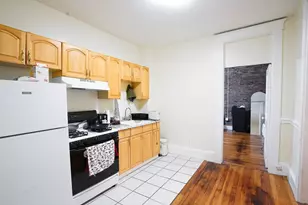 39 Hemenway St, Boston, MA 02115 - Photo 2