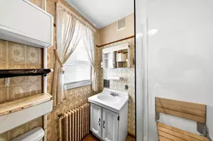 72 Carroll St, New Bedford, MA 02740 - Photo 18