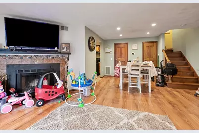 156 Quincy Shore Drive #71, Quincy, MA 02171 - Photo 2