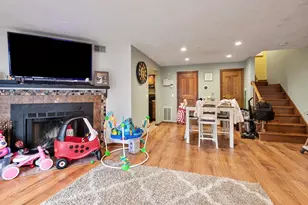 156 Quincy Shore Dr, Quincy, MA 02171 - Photo 2